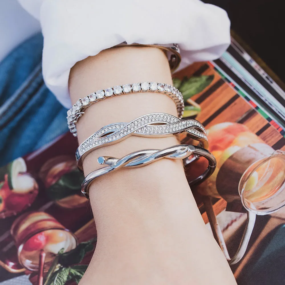 A  Round Tennis Bracelet