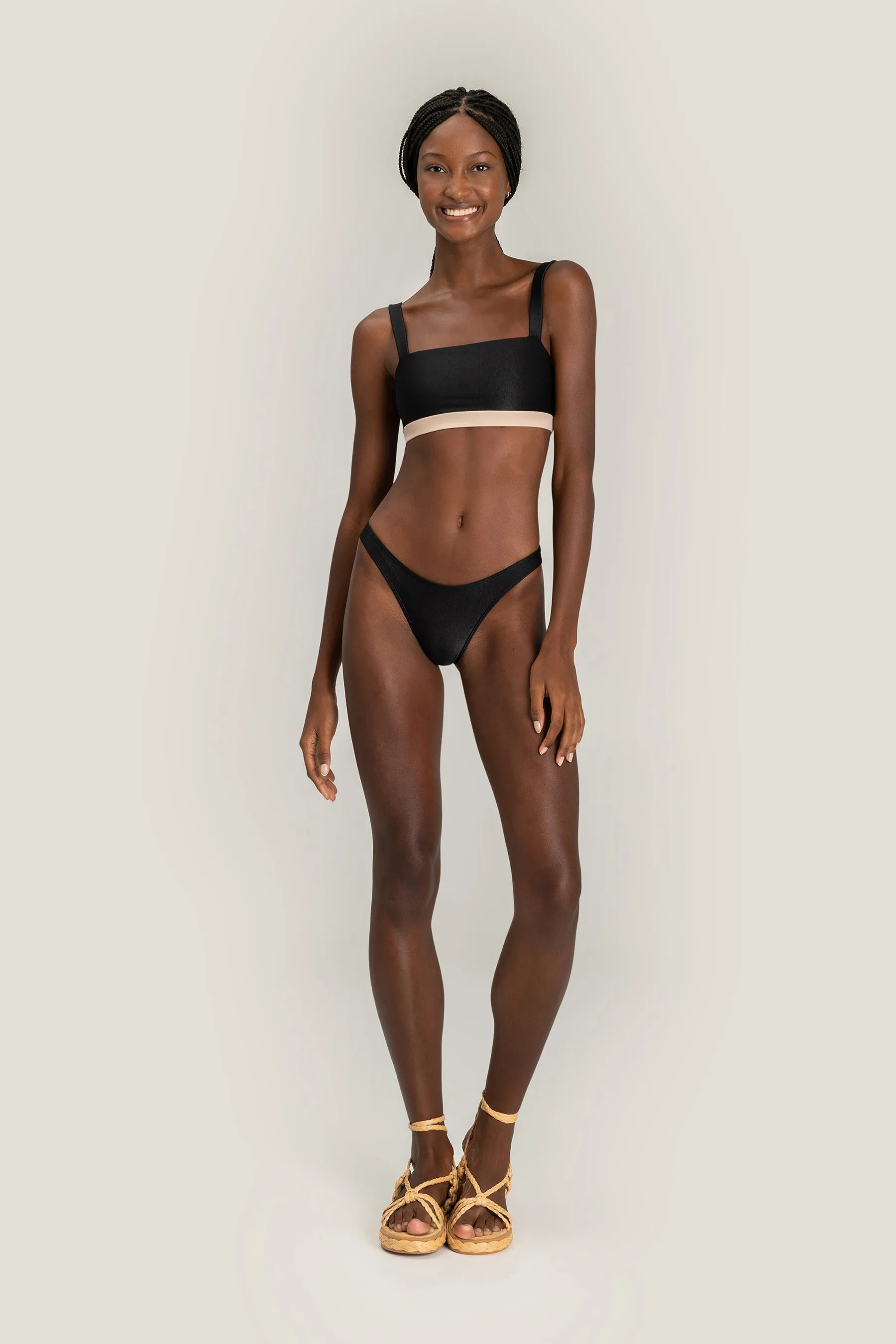 Allure® Asa Delta Bottom