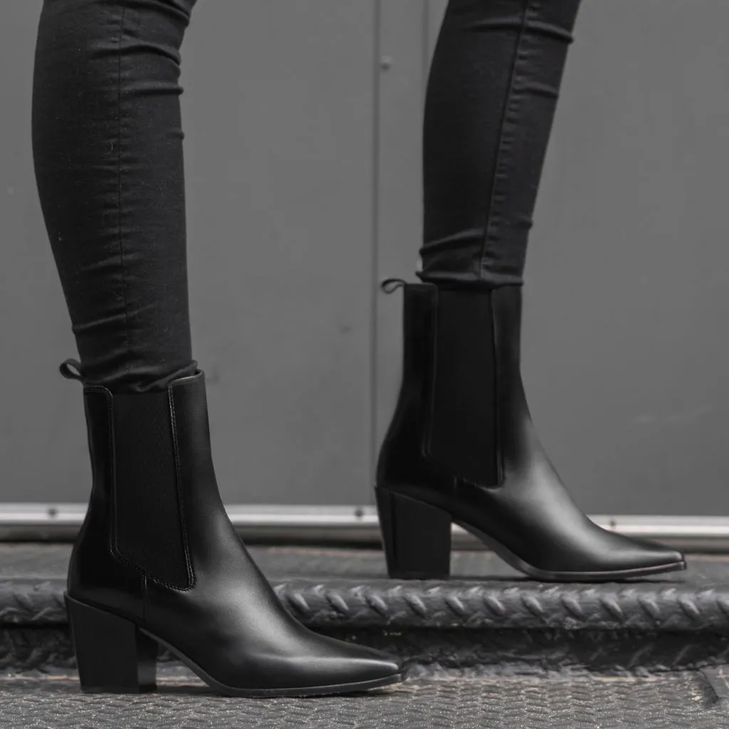 Soho | Black