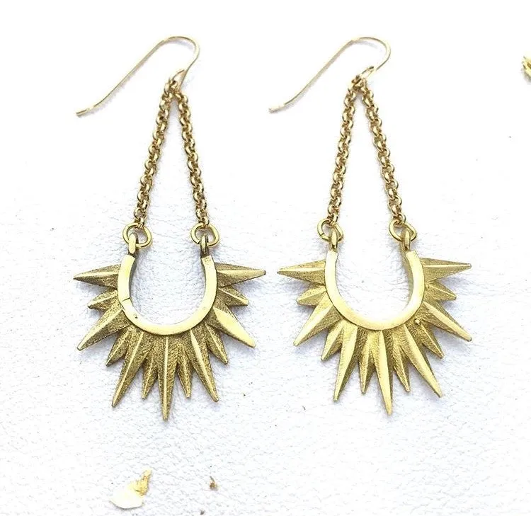 Solar Spike Chain Dangles gold