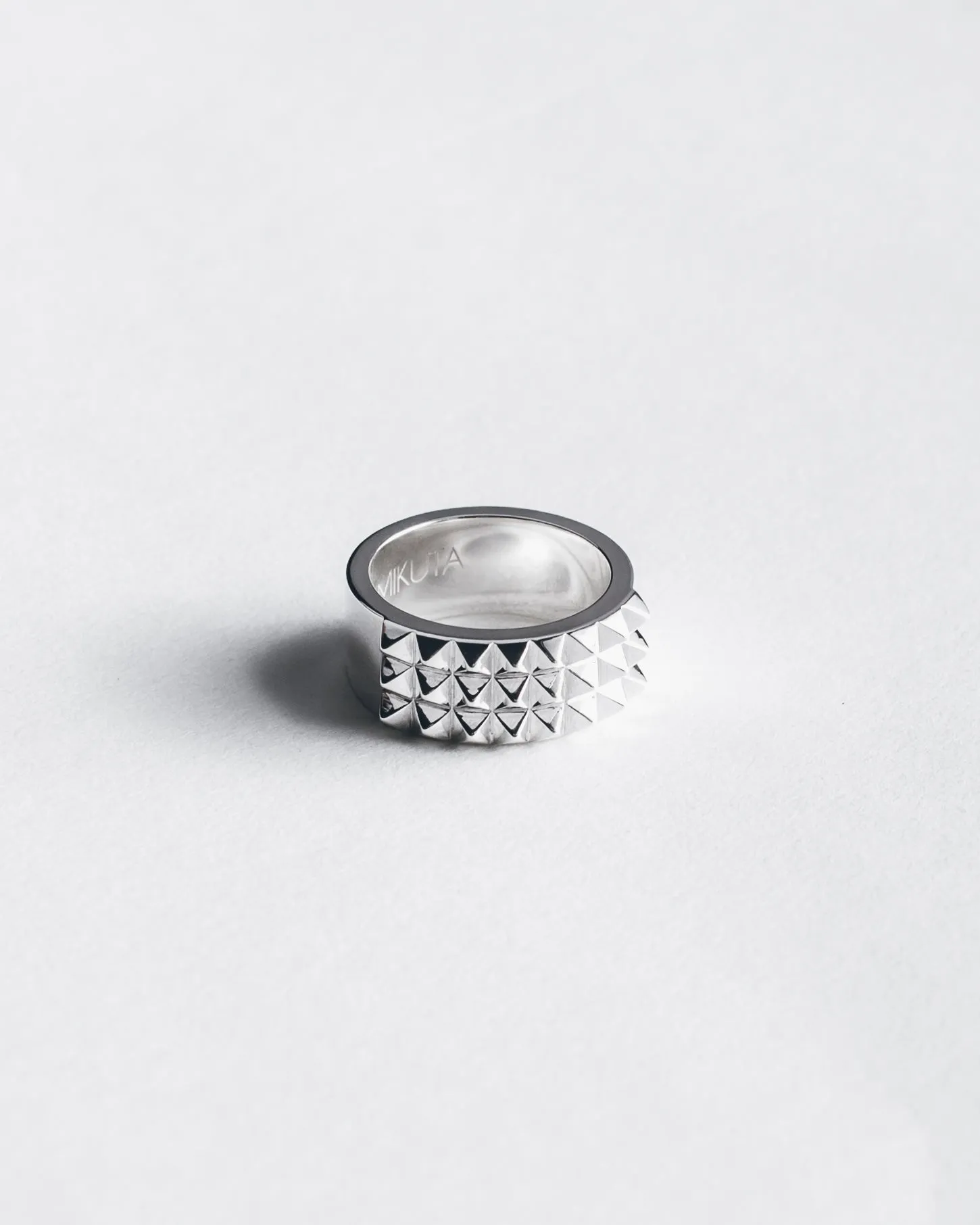 The Spike Ring